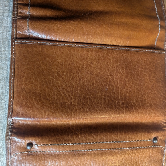 Banana Republic Brown Leather Wallet - Picture 12 of 12